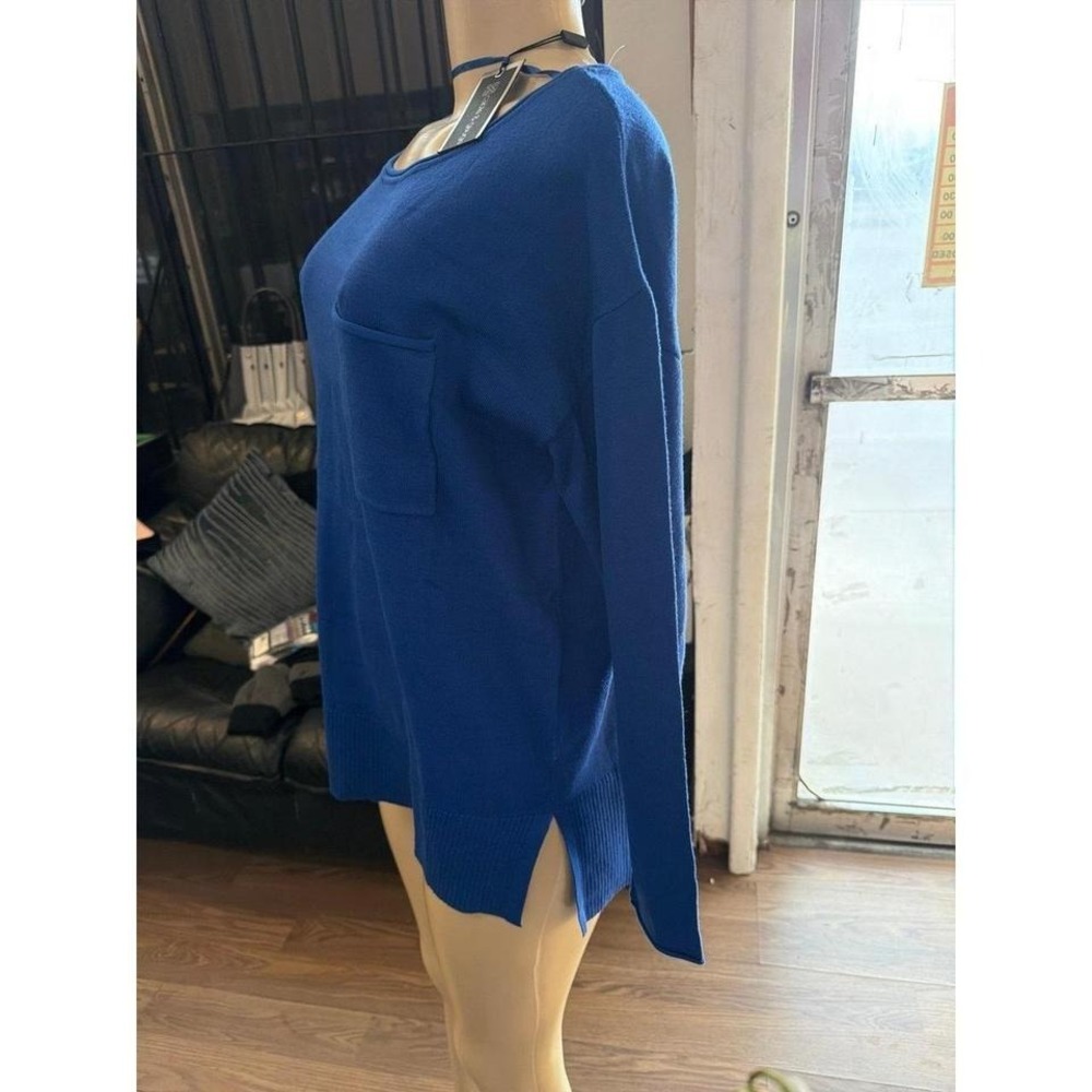 Ladies blouses - Picture 3 of 5